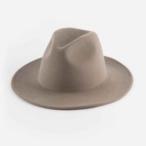 Gigi Pip Wes Tall Fedora Hat in light grey